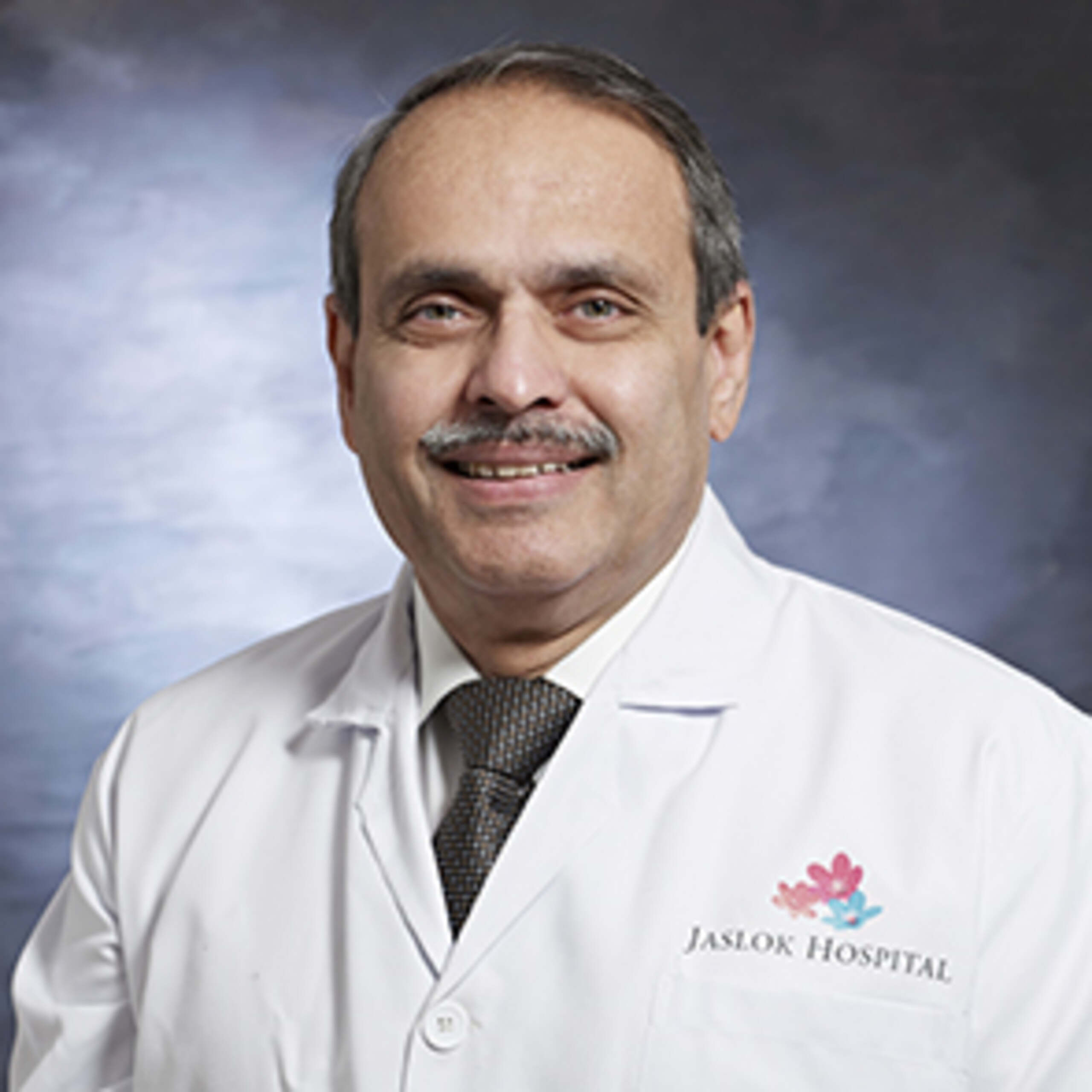 Dr. Suresh V. Joshi – Director, Cardiovascular & Thoracic Surgery | Jaslok Hospital, Mumbai