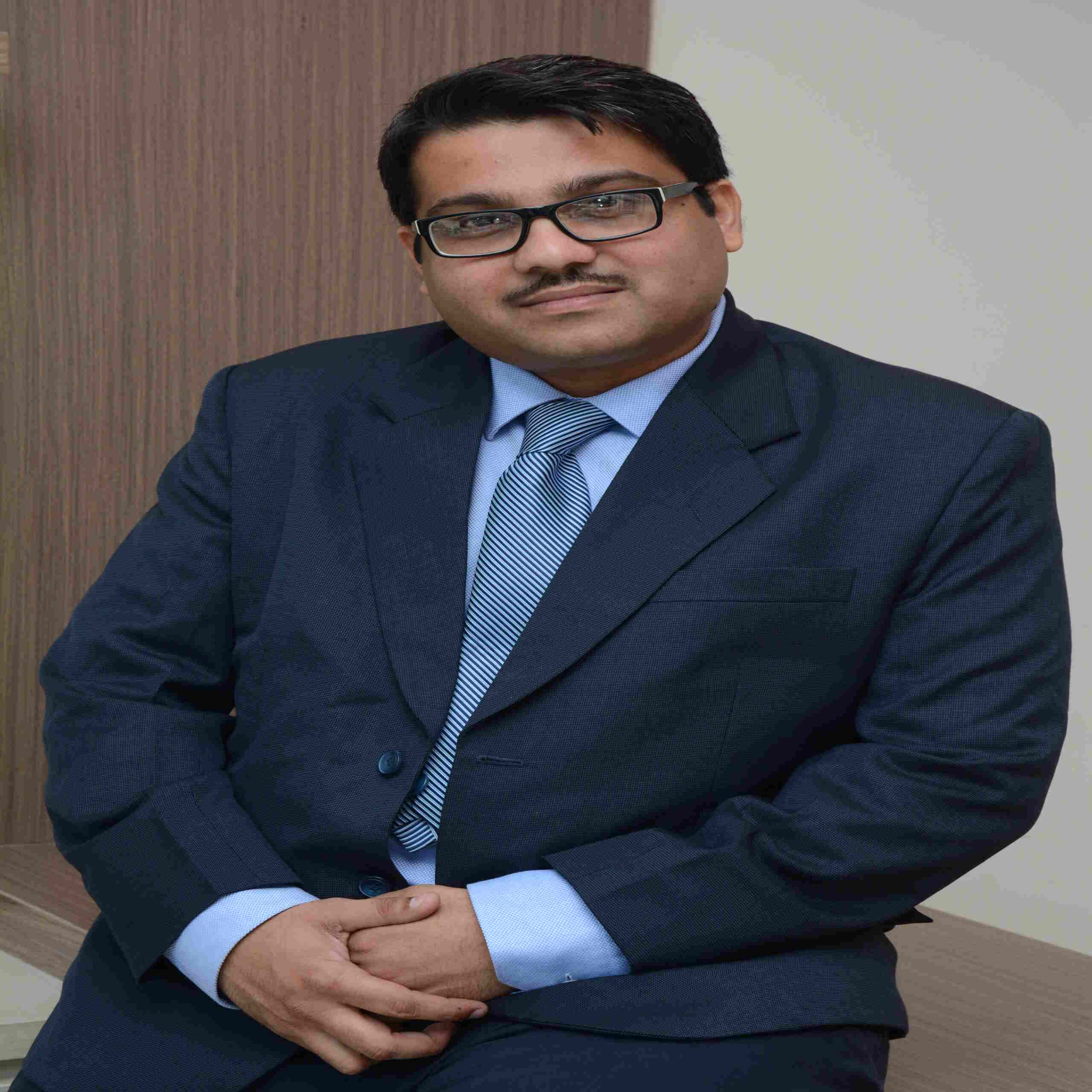 Dr. Mayur Mhatre – Senior Neurosurgeon, Apollo Hospitals, Mumbai