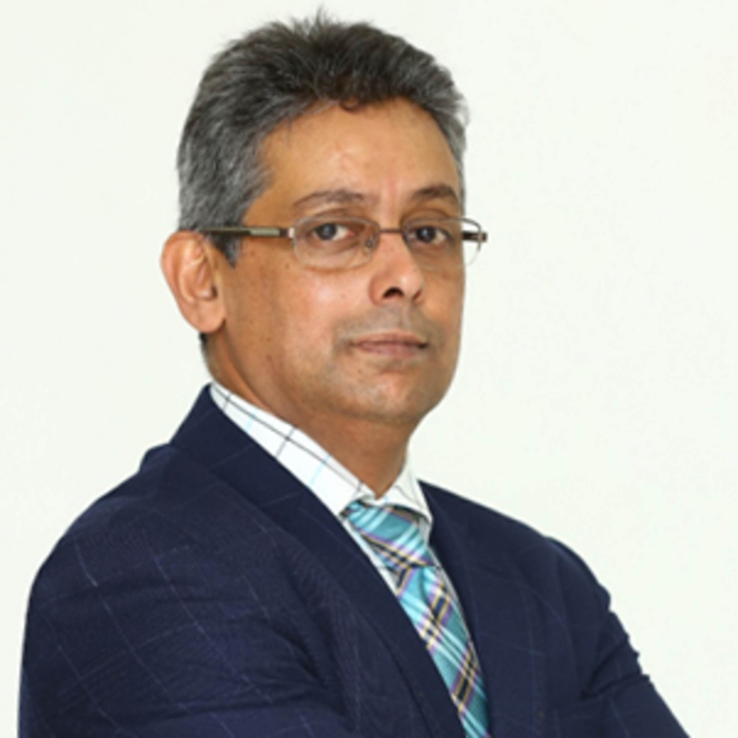 Dr. Nigel Symss – Senior Consultant Neurosurgeon, Gleneagles Global Health City, Chennai