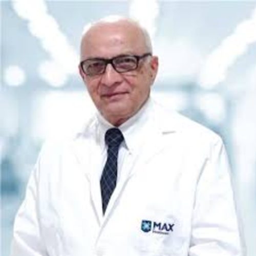 Dr. (Prof.) Rajesh Ahlawat – Group Chairman of Urology & Robotic Kidney Transplant Expert